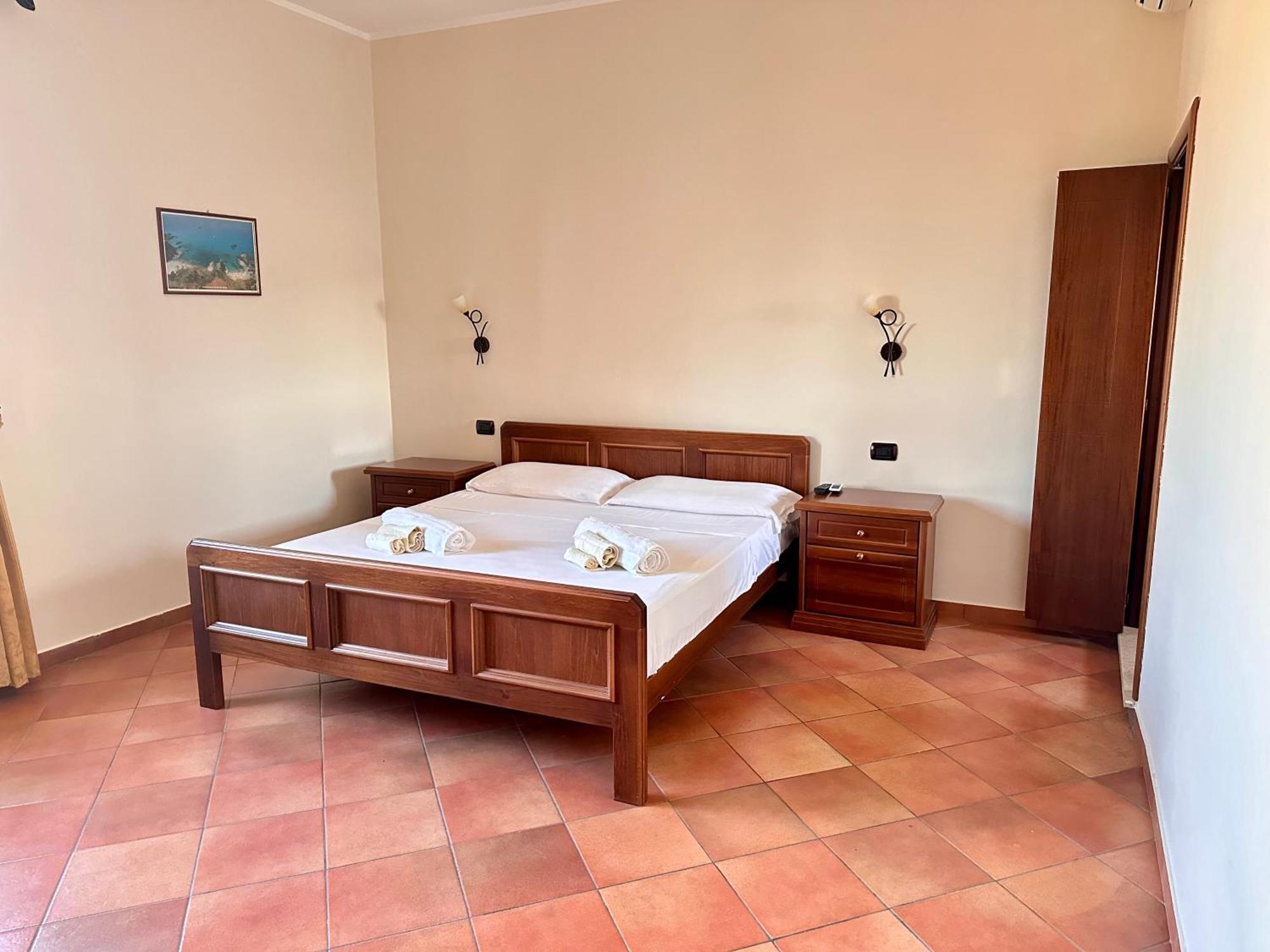Luxury Accommodation Santa Domenica Talao Exterior foto
